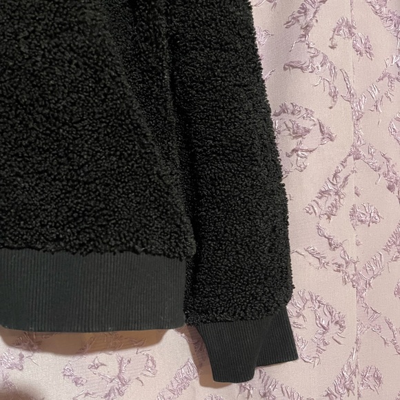 Banana Republic Fuzzy Crewneck, Pullover, Sweatshirt, black teddy, cozy S or M - Picture 5 of 11